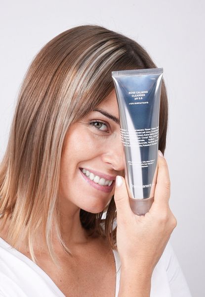 ROSE CALMING CLEANSER pH5.5 Ніжний очищувач для обличчя 43209 фото