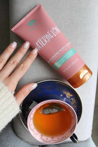 Лосьйон для тіла Tree Hut Watermelon Hydrating Body Lotion 251ml 075371012006 фото